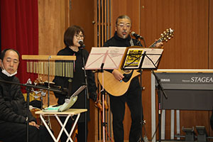 1月生まれの誕生会「ブラックシアター」　NO．1