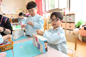 作品展の制作活動　ことり