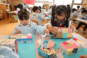 作品展の制作活動　ことり