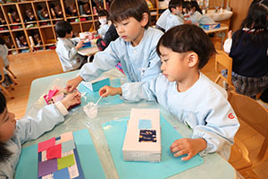 作品展の制作活動　ことり