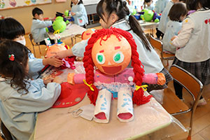 作品展の制作活動　すみれ