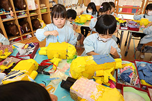 作品展の制作活動　たんぽぽ