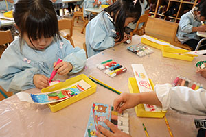 作品展の制作活動　ことり