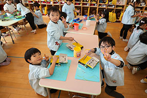 作品展の制作活動　たんぽぽ