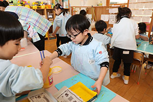 作品展の制作活動　たんぽぽ