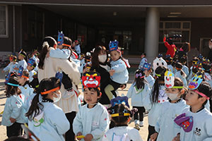 節分　みんなで豆まきをしました　全園児　　NO．2