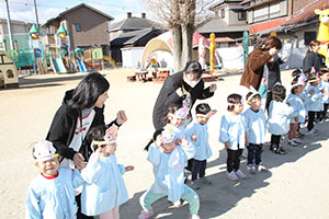 節分　みんなで豆まきをしました　全園児　　NO．1