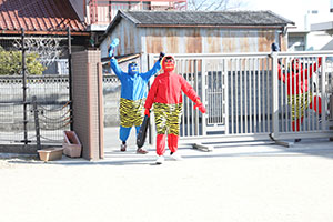 節分　みんなで豆まきをしました　全園児　　NO．1