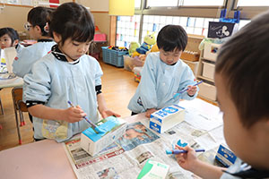 作品展の制作活動　ばら