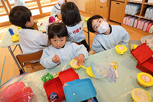 作品展の制作活動　すみれ