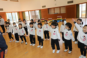 体操教室　ー跳び箱ー　ばら