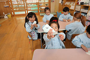 折り紙に挑戦！　さくら