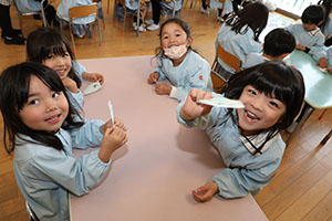 折り紙に挑戦！　さくら