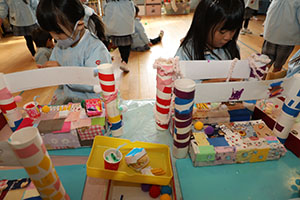 作品展のかんばんの制作　ことり