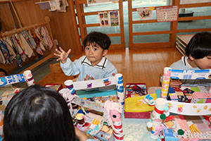 作品展のかんばんの制作　ことり