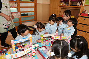 作品展のかんばんの制作　ことり