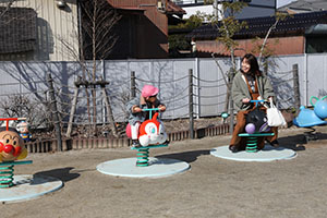 作品展参観が行われました　あひる・ひよこ・ぺんぎん組　NO．1