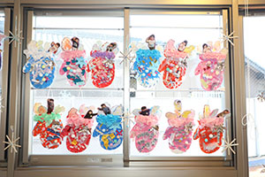 作品展参観が行われました　あひる・ひよこ・ぺんぎん組　NO．1