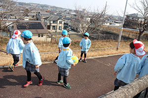 お散歩へでかけました　さくら・りす