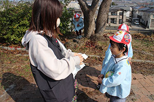 お散歩へでかけました　さくら・りす