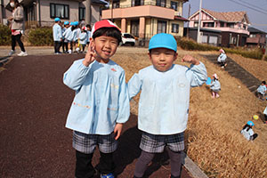 お散歩へでかけました　さくら・りす