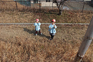 お散歩へでかけました　さくら・りす