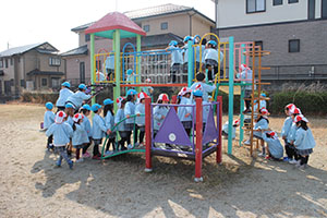 お散歩へでかけました　さくら・りす