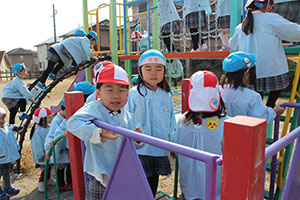 お散歩へでかけました　さくら・りす