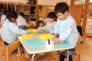 剣の制作　ことり