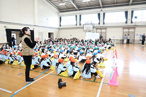 八郷小学校で交流会がありました