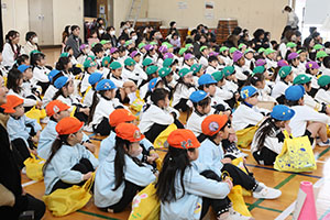 八郷小学校で交流会がありました