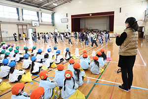 八郷小学校で交流会がありました