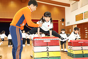 体操教室　ー跳び箱ー　ひまわり