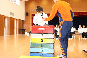 体操教室　ー跳び箱ー　ひまわり