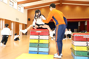 体操教室　ー跳び箱ー　ひまわり