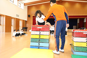 体操教室　ー跳び箱ー　ひまわり