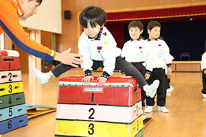 体操教室　ー跳び箱ー　さくら