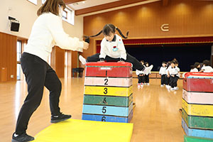 体操教室　ー跳び箱ー　さくら