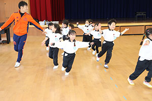 体操教室　ー跳び箱ー　さくら