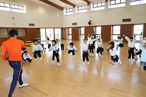 体操教室　ー跳び箱ー　たんぽぽ