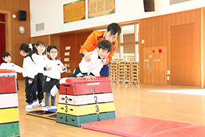 体操教室　ー跳び箱ー　たんぽぽ