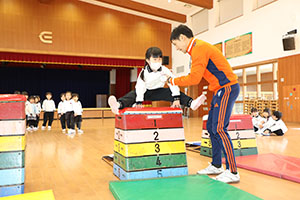 体操教室　ー跳び箱ー　たんぽぽ