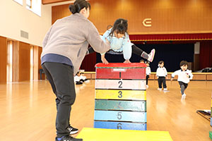 体操教室　ー跳び箱ー　たんぽぽ