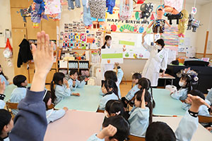 科学教室「色の不思議」　D・E