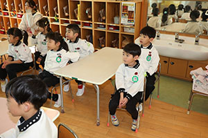 科学教室「色の不思議」　A・B・C