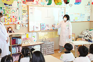 科学教室「色の不思議」　A・B・C