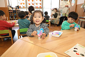 お花の制作　ぺんぎん