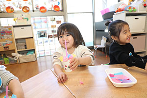 お花の制作　ぺんぎん