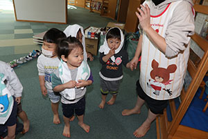 足湯♨気持ちよかったね　こあら（ひよこ）