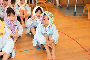 足湯♨気持ちよかったね　こあら（ひよこ）